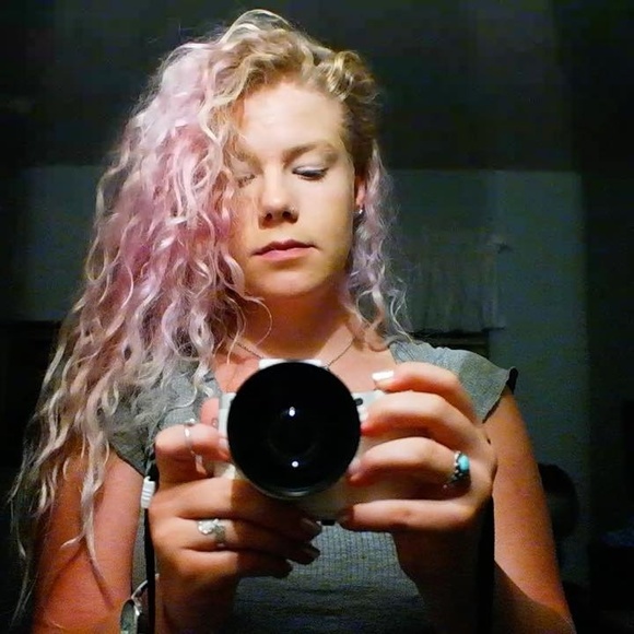 Meet your Posher, Laney - Picture 1 of 1